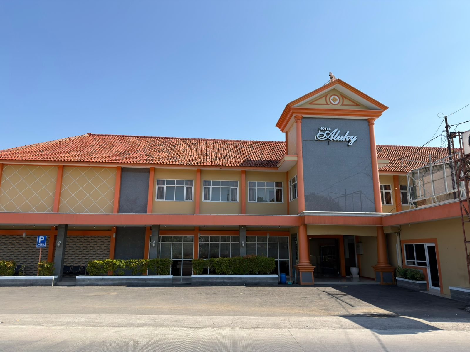 ALUKY HOTEL