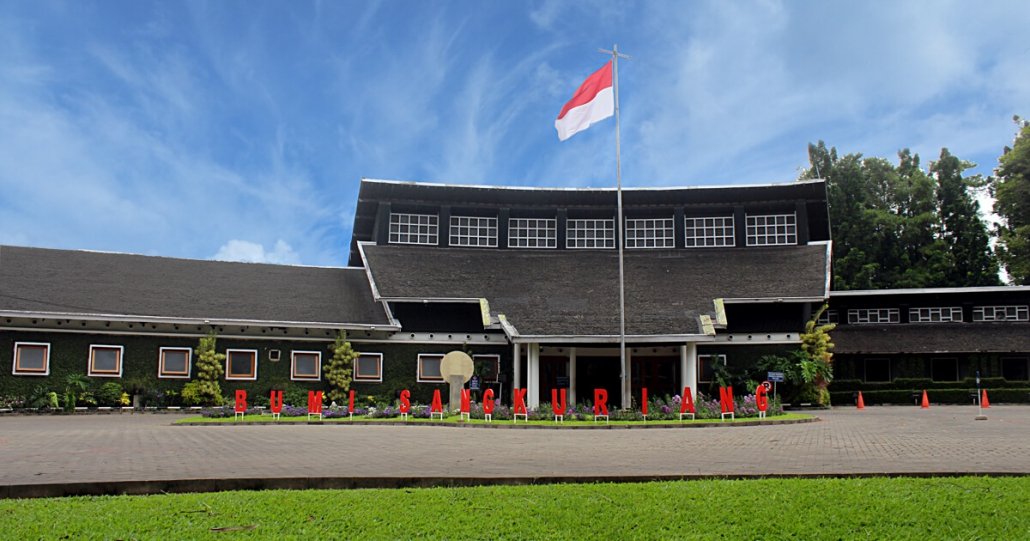 BUMI SANGKURIANG 
